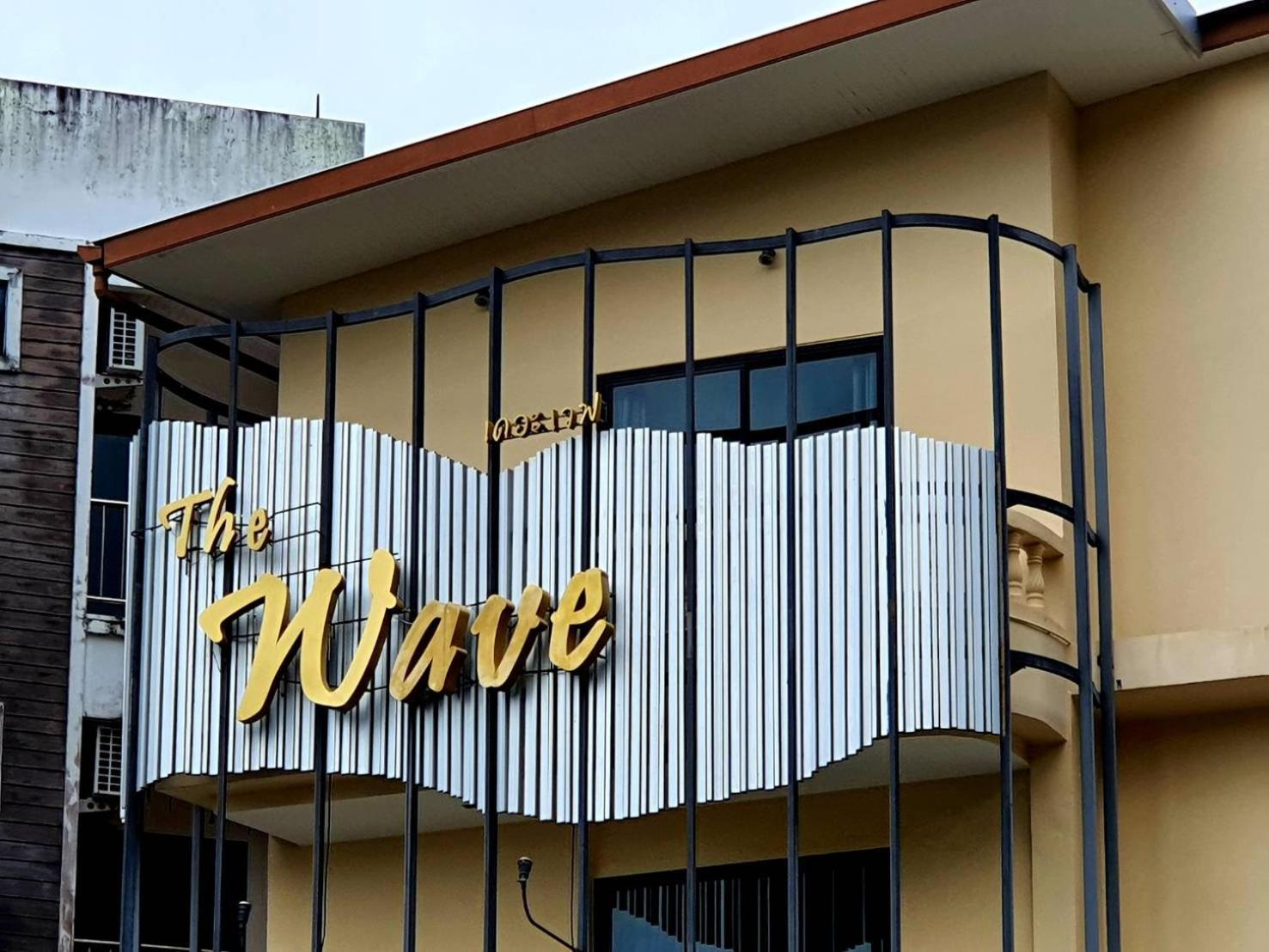Royal Waves Hotel Patong Exterior foto